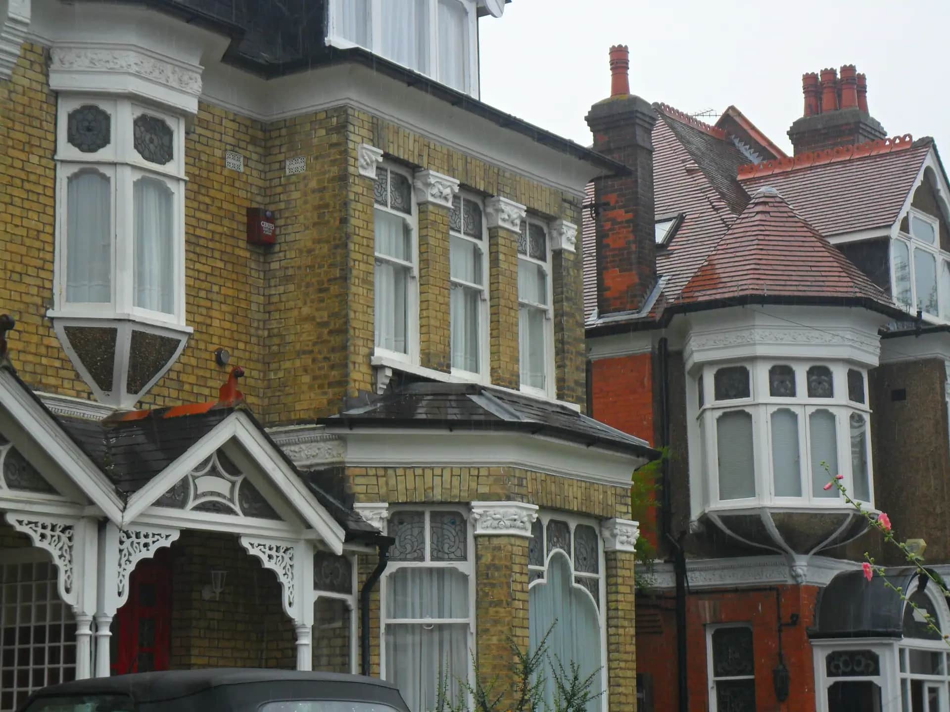 Large Edwardian semi-detached houses with generous rear gardens in Sutton, suited to a deeper single-storey rear extension